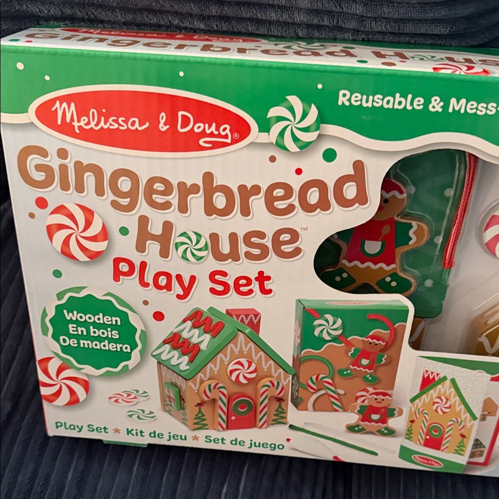 Melissa & Doug Gingerbread House Play Set - Green, Red, and White - Picture 2 of 6